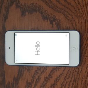 iPod Touch 6th Generation Blue 16 GB